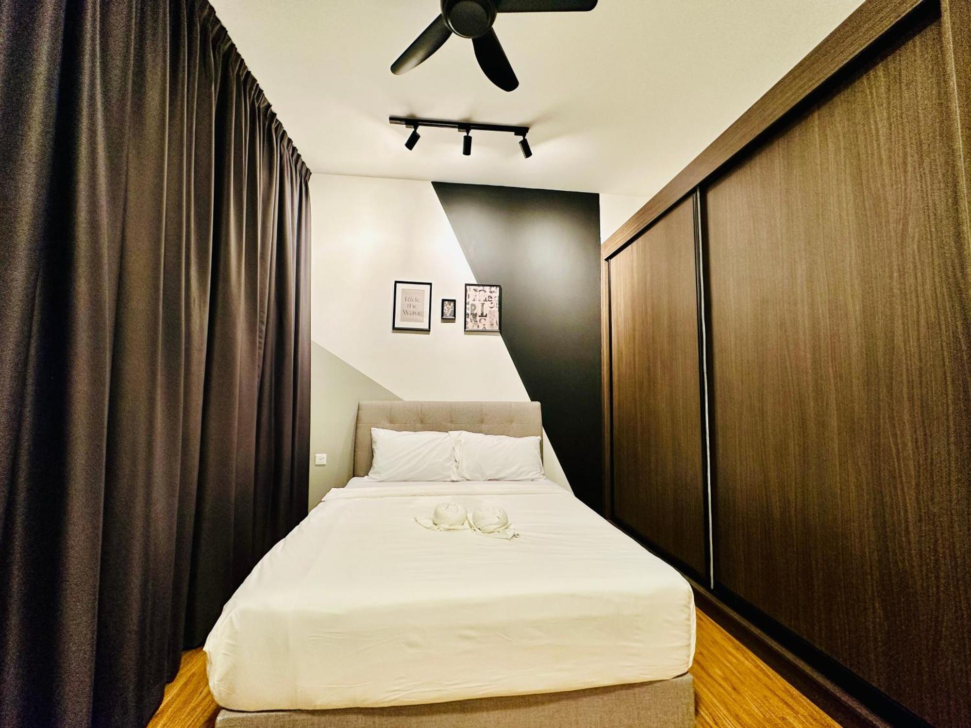 2Br Luxury Rooftop Swimming Pook Homestay@Georgetown@10Pax - 无敌美景两房民宿 Luaran gambar